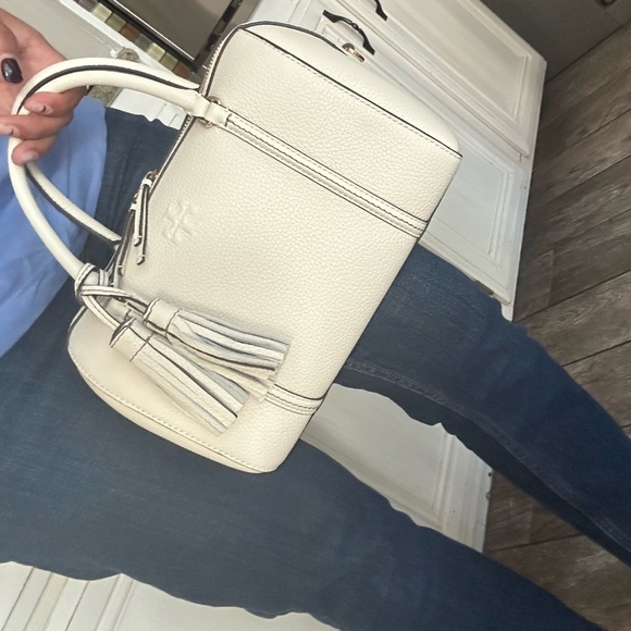 Brand new Tory Burch Thea small satchel new ivory - Picture 11 of 11